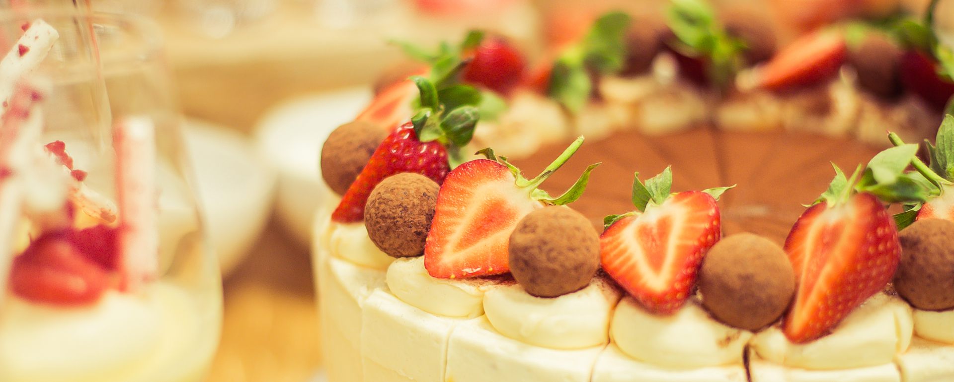 Strawberry and chocolate cake